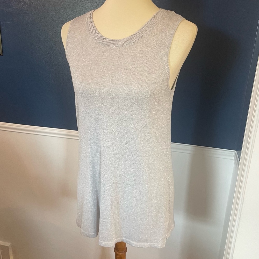 Peck & Peck silver sleeveless top - Picture 1 of 8